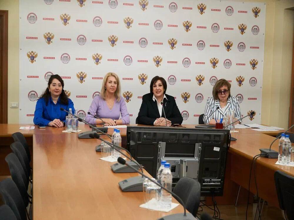 Филологи АГУ провели цикл онлайн-лекций для слушателей из отдалённых районов Азербайджана