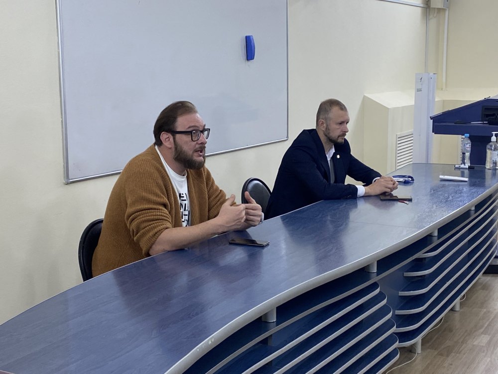 Студенты АГУ, обучающиеся по программе «Цифровая лингвистика», вышли на практику