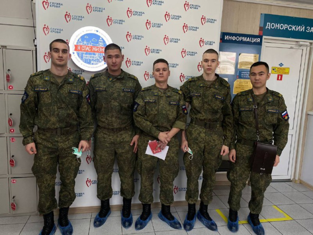 Студенты АГУ сдали сорок литров крови за год