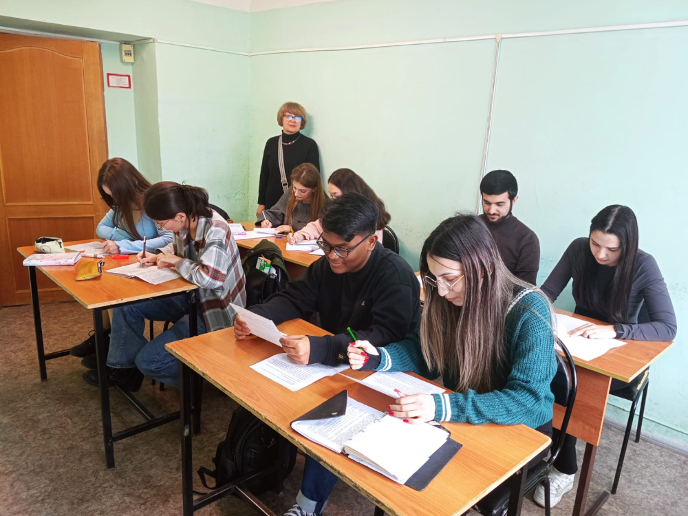 В АГУ объявили победителей олимпиады по французскому языку