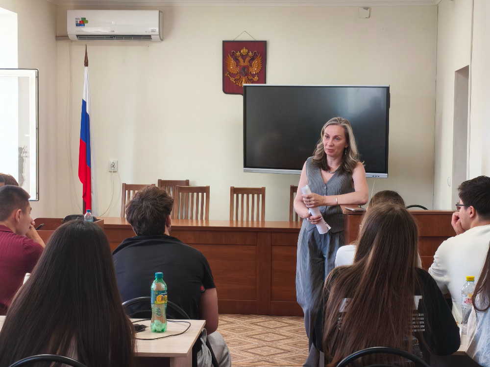 Будущие юристы АГУ обсудили спорные вопросы правоприменения