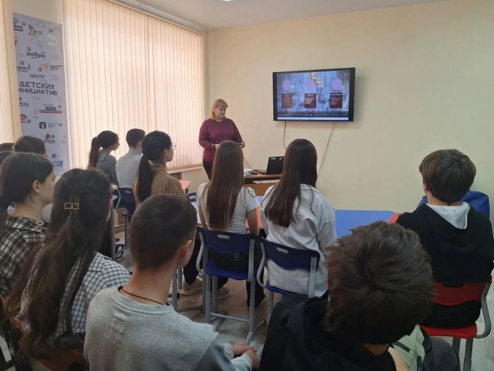 Преподаватели АГУ провели профориентационные встречи со школьниками Черноярского района